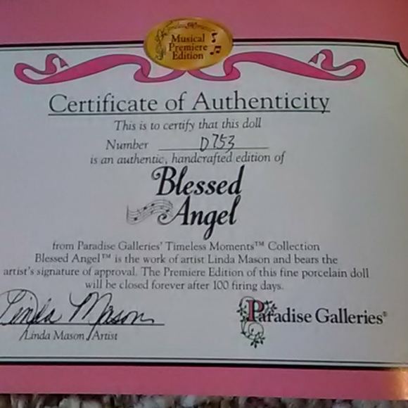 New in box Paradise Galleries Doll - Picture 8 of 8